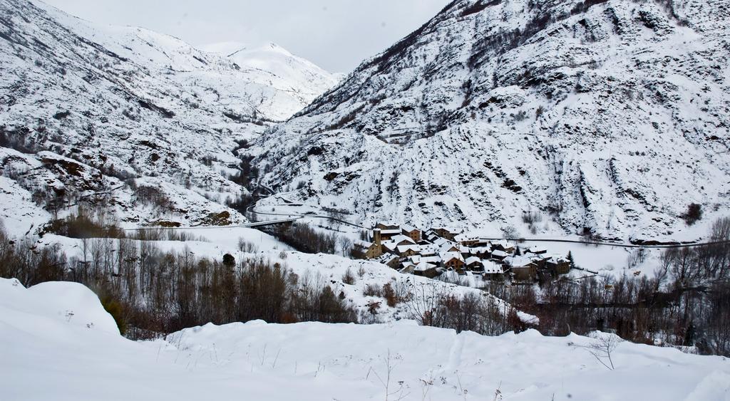 Appartamento Apartamento Casovall Esterri d'Àneu Esterno foto
